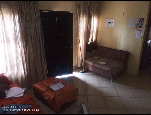 3 BEDROOM HOUSE FOR SALE IN PHUMULA